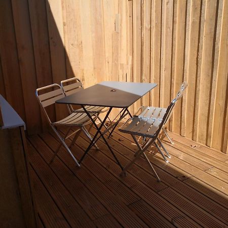 Studio En Plein Centre Ville A 8 Minutes De L'Ocean Le Porge Exterior photo