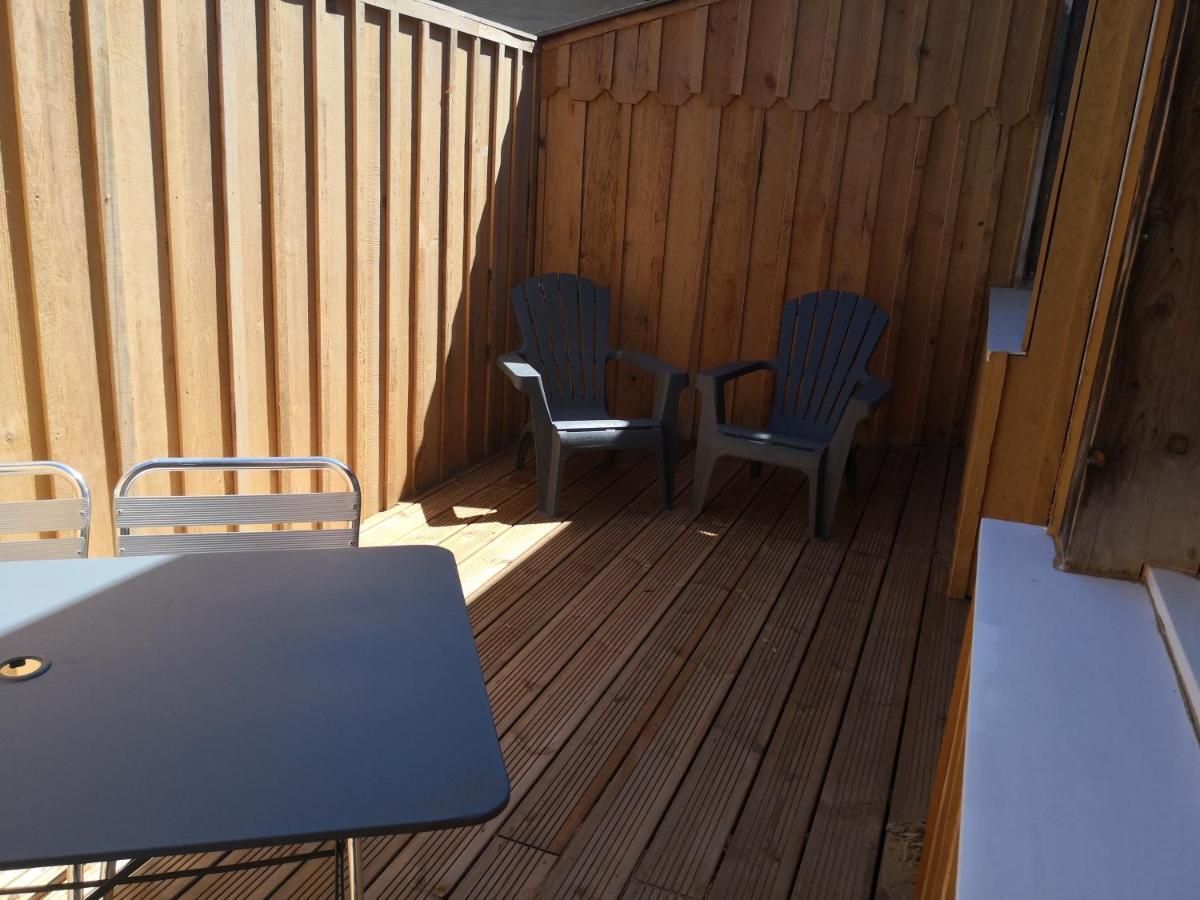 Studio En Plein Centre Ville A 8 Minutes De L'Ocean Le Porge Exterior photo